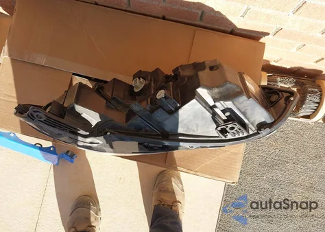 2024 Honda Civic Sport Touring z USA, uszkodzony, nr VIN 19XFL1G81RE013363